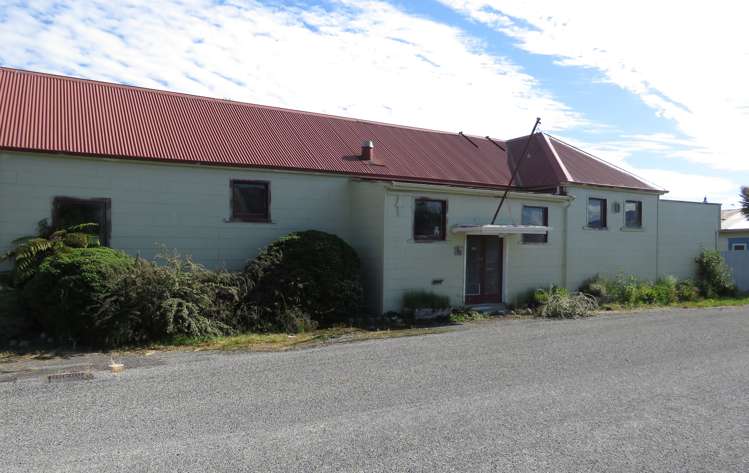 69 Shiel Street Reefton_15