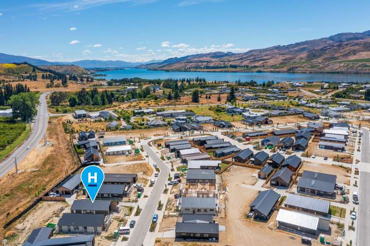 79 Magnum Drive Cromwell_13