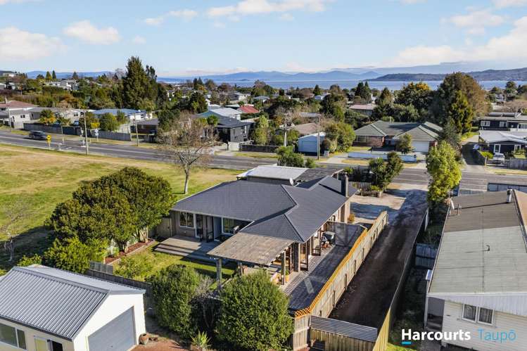2/34 Tamatea Road Taupo_24