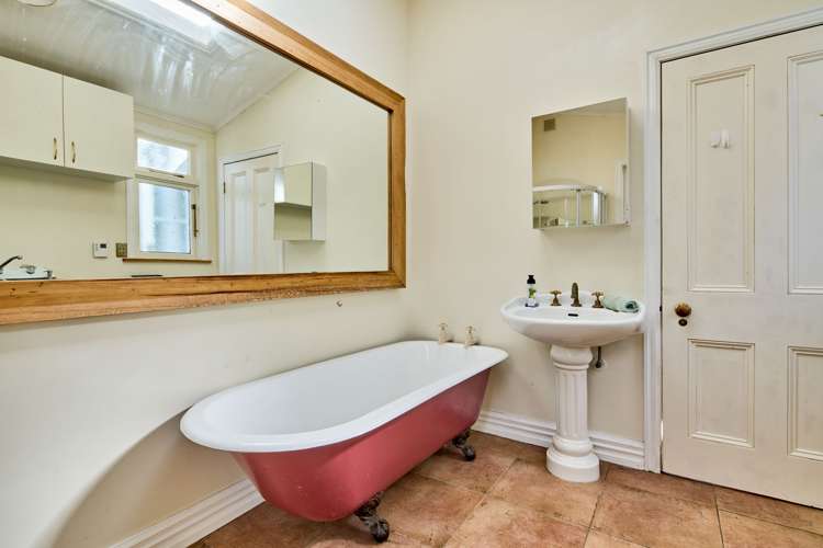 30 Whites Line West Woburn_12