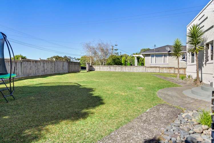 11 Ambler Avenue Glen Eden_13