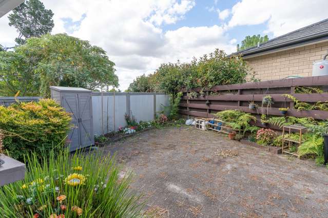 17 Richan Street Glenview_1