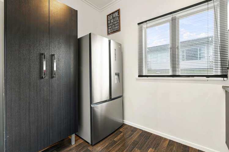 1/223 Queens Drive_4
