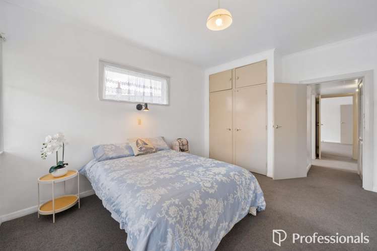 15 Naenae Road_5