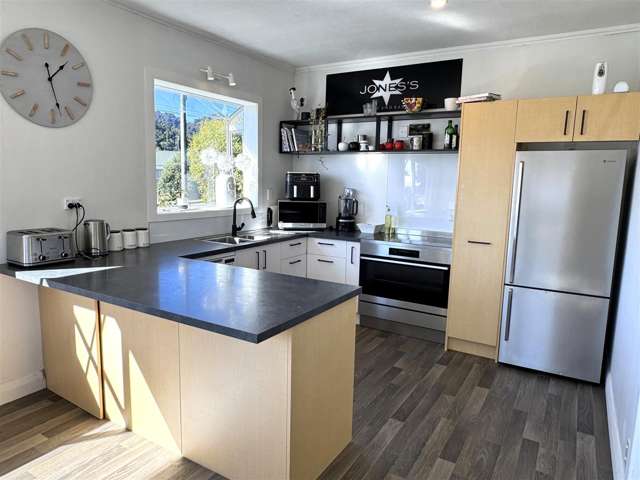 74 Marlborough Street Greymouth_1