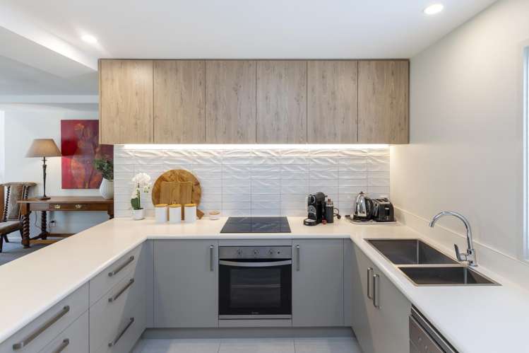 6/29 Andover Street Merivale_2