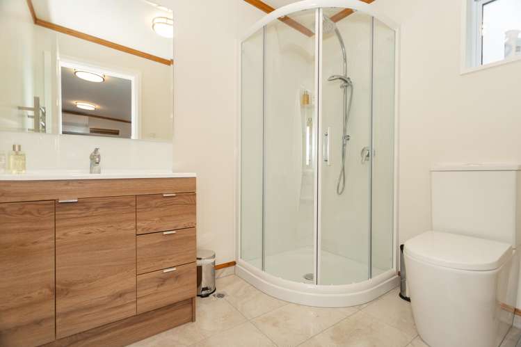 33 Wellington Street Enfield_27