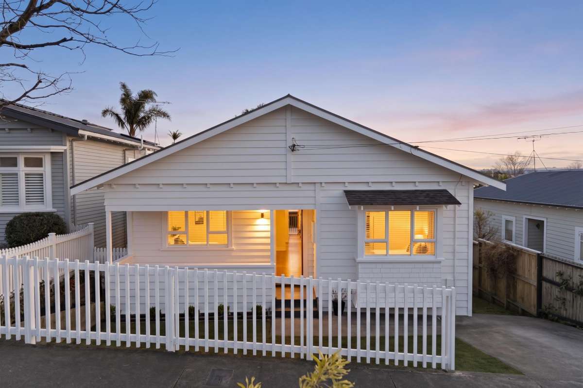 42 Warwick Avenue_0