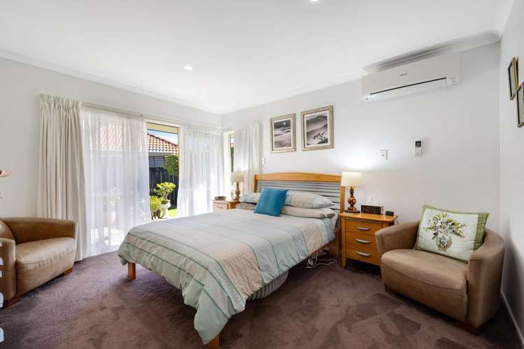 11 Gillett Place Botany Downs_12
