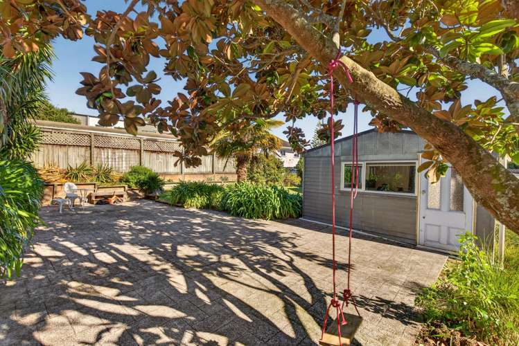 2/7 Pomelo Road Te Atatu South_12