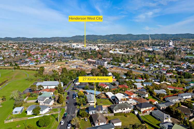 27 Kirrie Avenue Te Atatu South_35