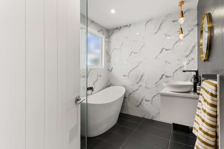 200 Godley Road Titirangi_16
