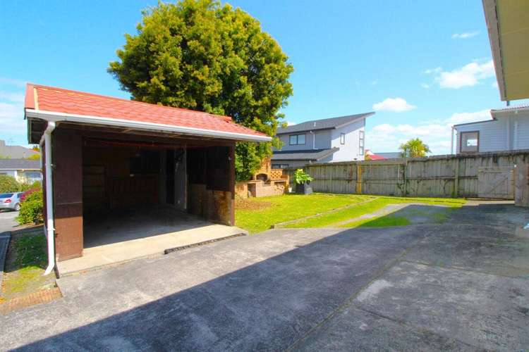 48 Strid Road Te Atatu South_8