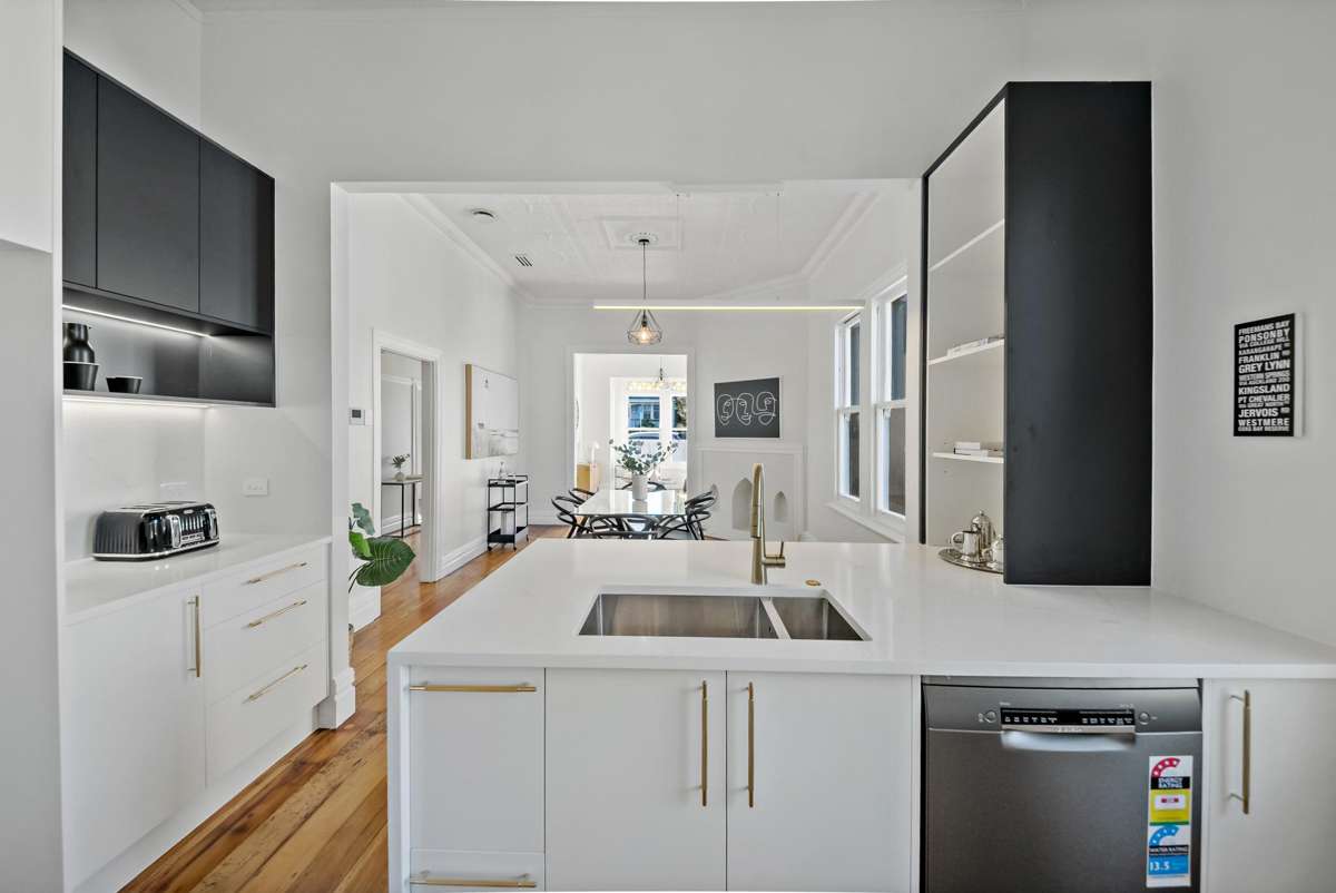 18 Sandringham Road_4