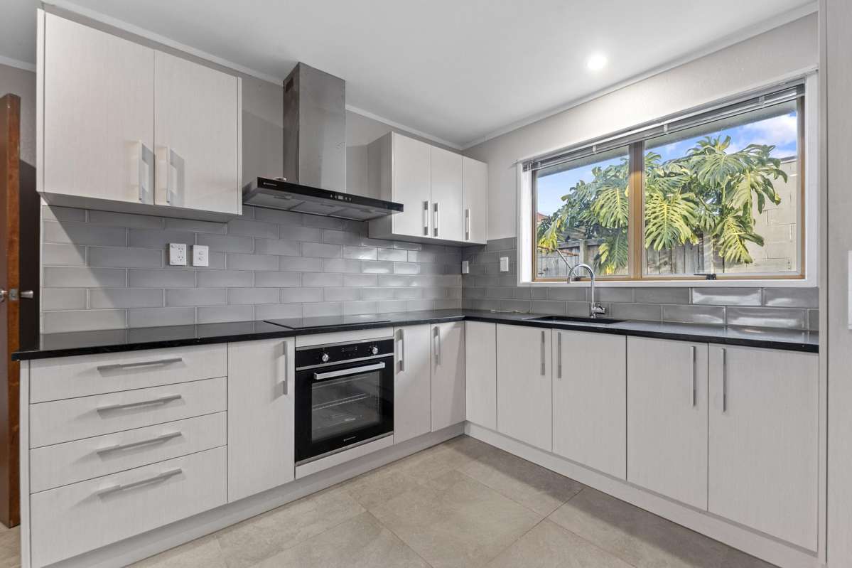 2/51 Huia Road_1