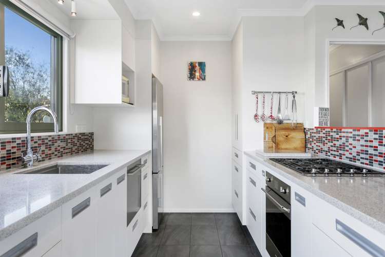 6 Kinder Street Acacia Bay_8