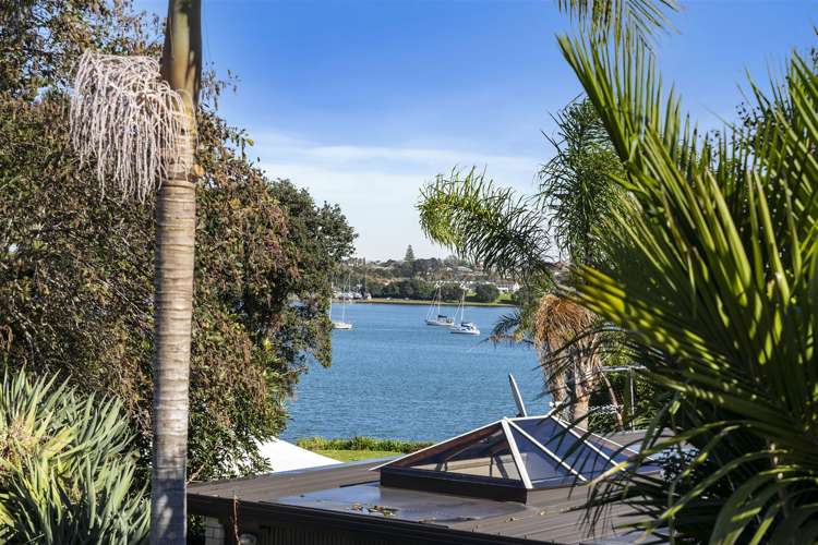 10 Sanctuary Point Sunnyhills_20