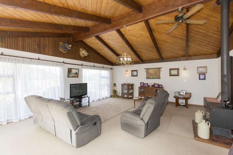242 Baylys Coast Road Dargaville_20