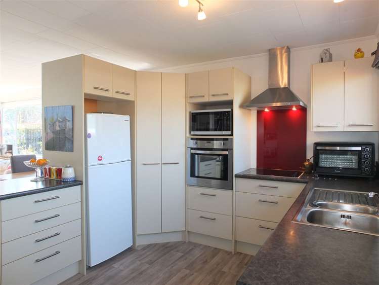 2/21 Oxford Street West End_5