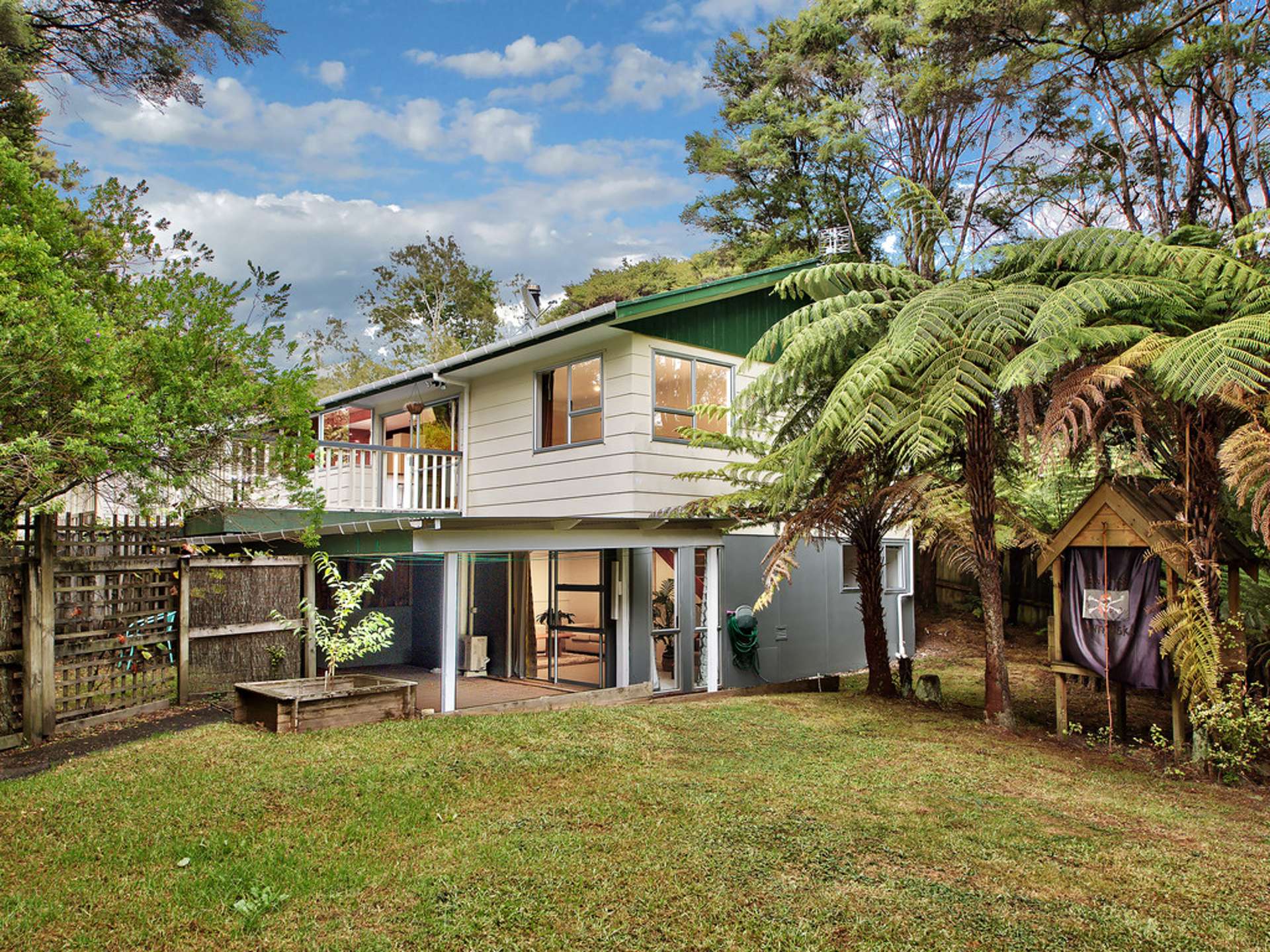 8 Sonnenberg Way Titirangi_0