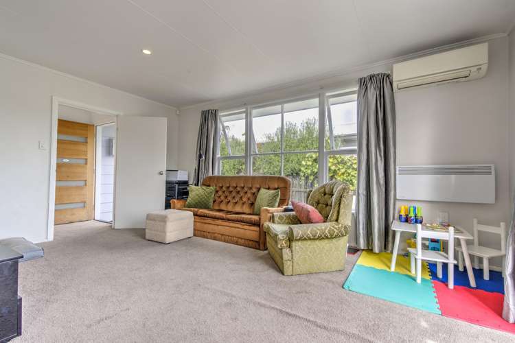 16 McIntosh Street Chartwell_12