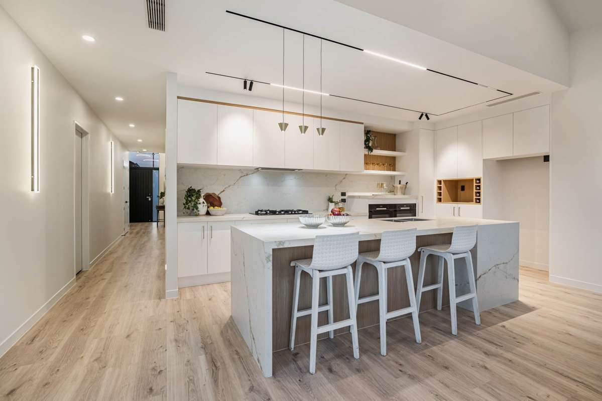 80 Parish Drive_3