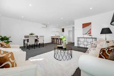 101/28 Shortfin Place_4