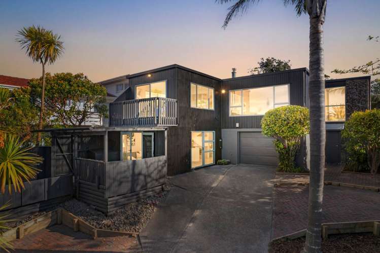 8 Holt Avenue Torbay_2