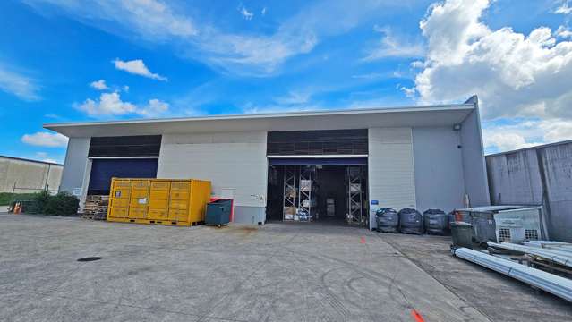 INDUSTRIAL BUILDING WITH YARD IN ROSEDALE