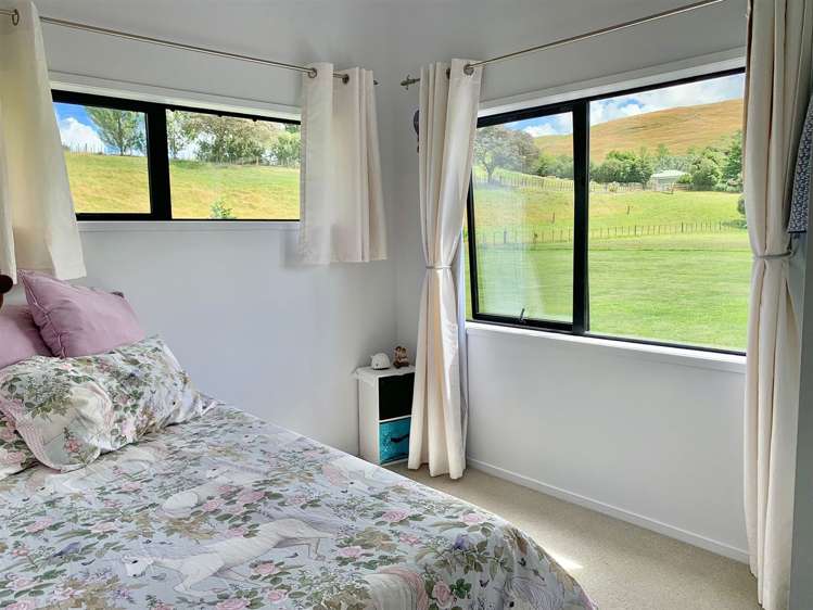 32 Argyll Road Otane_13