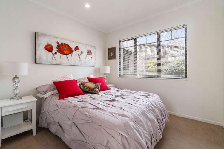 8 Cellarmans Street Te Atatu Peninsula_12