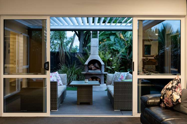 8 Caldera Close Pyes Pa_16