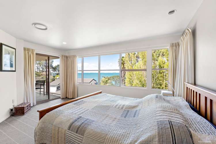 73 Cliff Road Torbay_12