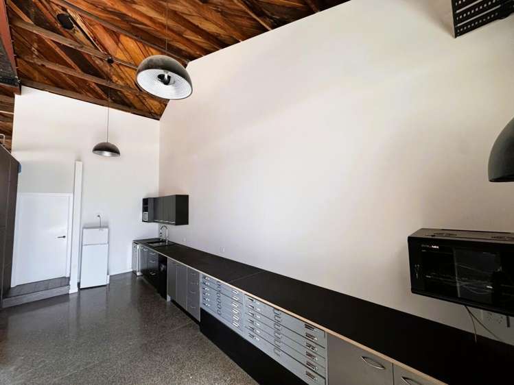 382 Montreal Street City Centre_11