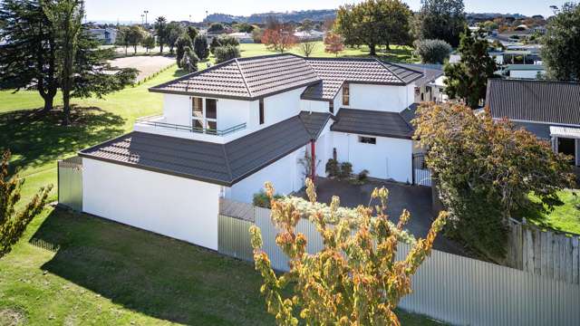 Easy care lifestyle with park outlook
