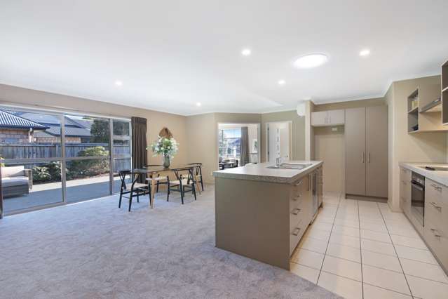 29 Pohutukawa Crescent Parklands_3