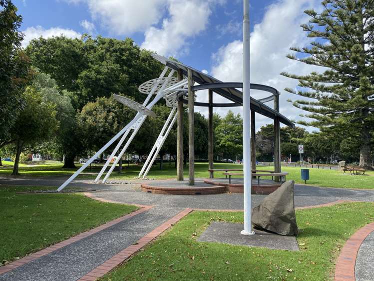 6 Brennan Avenue Te Atatu Peninsula_24