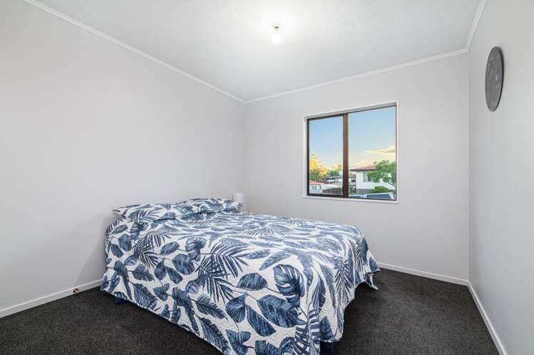 14 Alidade Place Massey_10