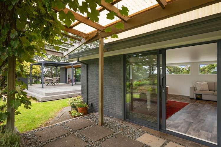 37 Pohutukawa Drive Athenree_18