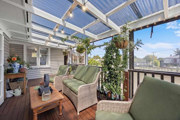 9 Stokes Avenue Te Atatu Peninsula_24