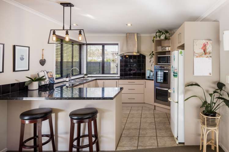 5 Ashington Grove Huntington_5