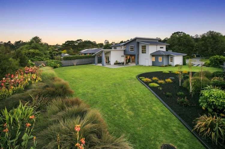 54 Shelter Drive Greenhithe_22