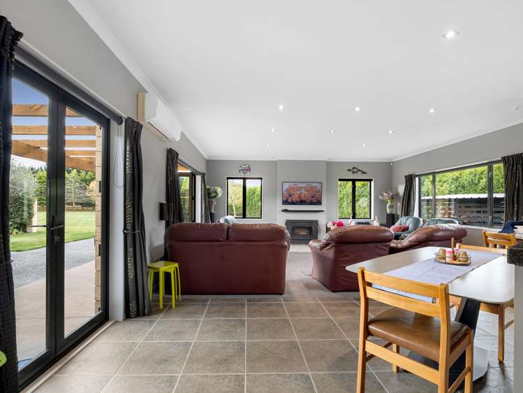 8 Devine Drive Rolleston_17