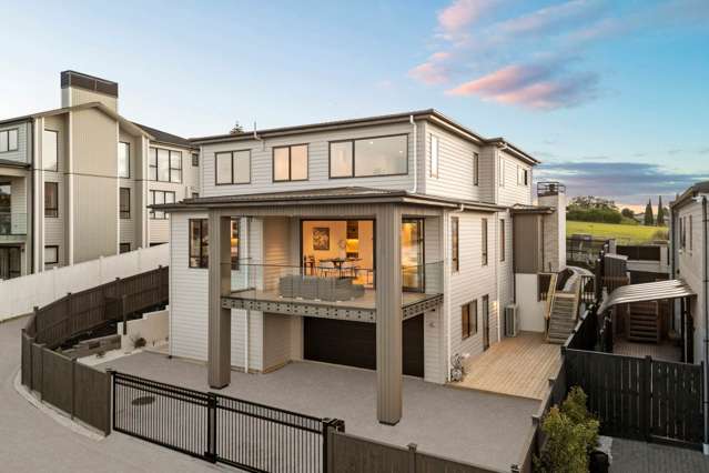 Rare Luxury New Residence in Oteha