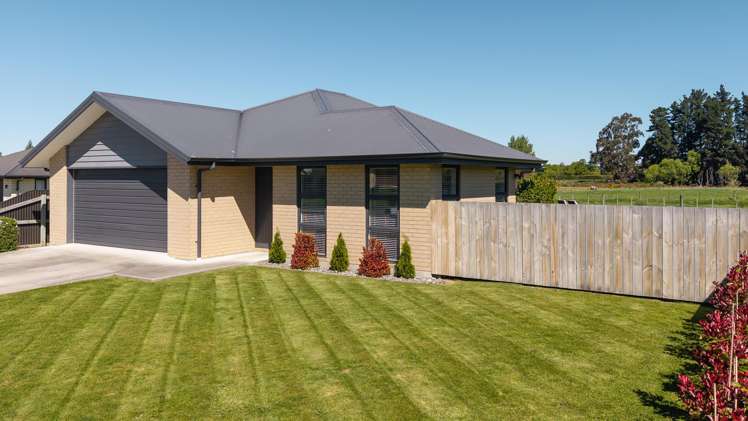 16 Eric Batchelor Place Waimate_23