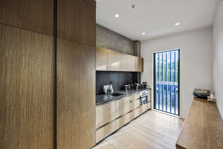 8 Gordon Road Morningside_10