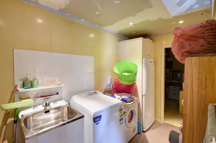 2b Second Beach Road Saint Clair_12