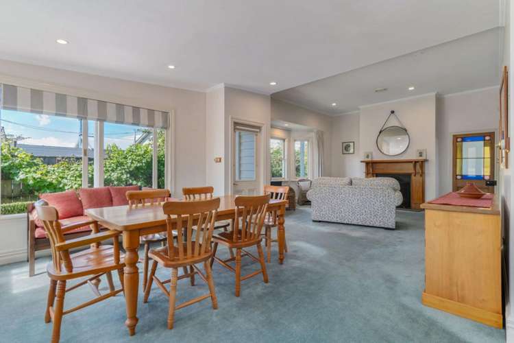 218 High Street South Carterton_7