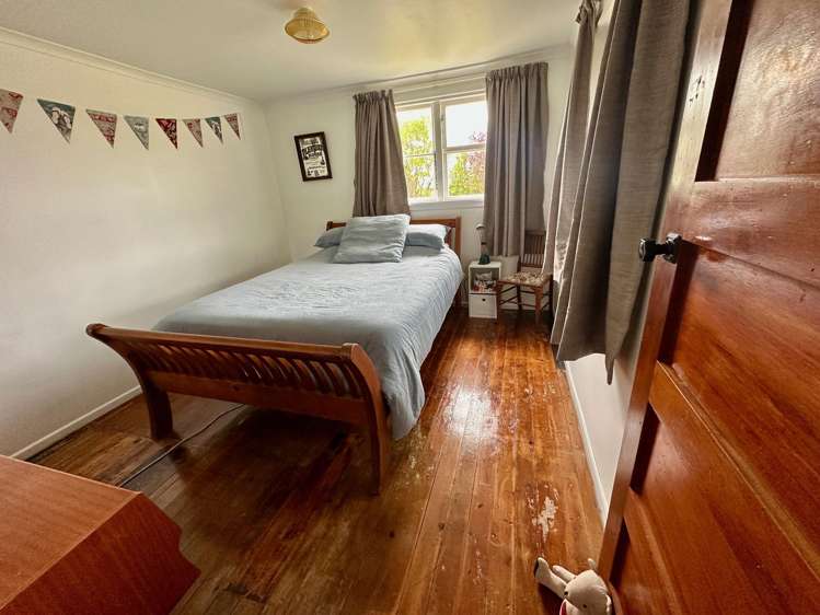 2 Hunter Street Karamea_8