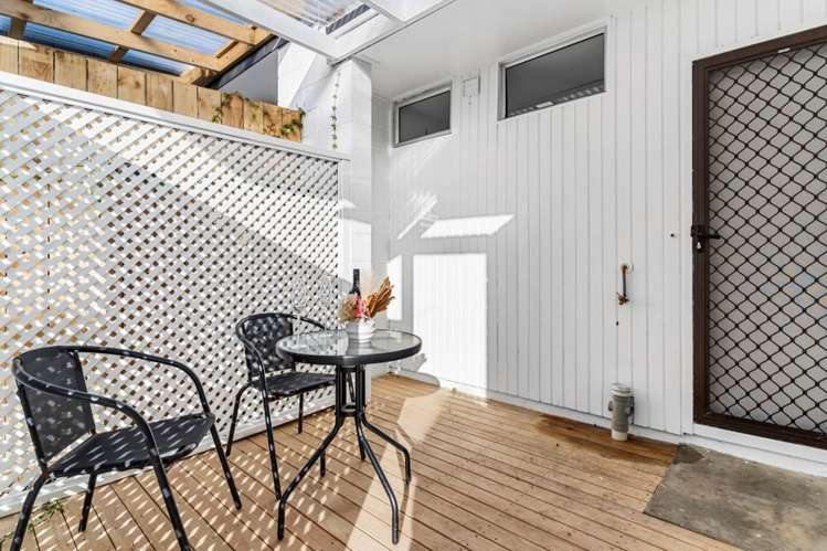 1/8 Wilbur Place Pakuranga Heights_23